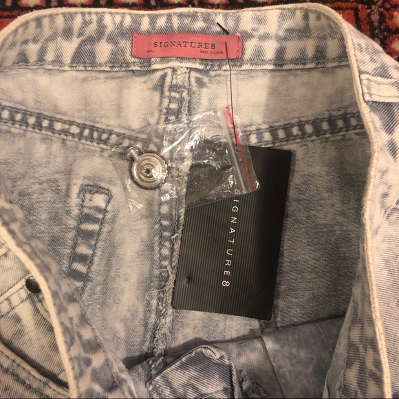 Signature8 - Distressed Light Denim Skirt Small - Picture 3 of 6